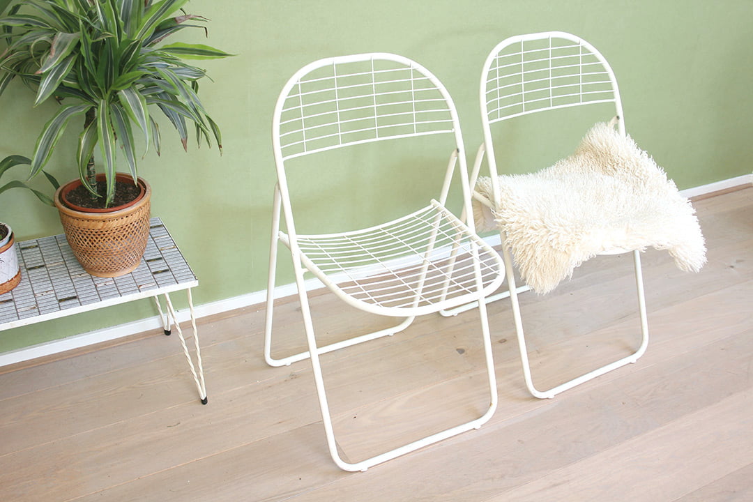 4x Opklapbare vintage draadstoelen