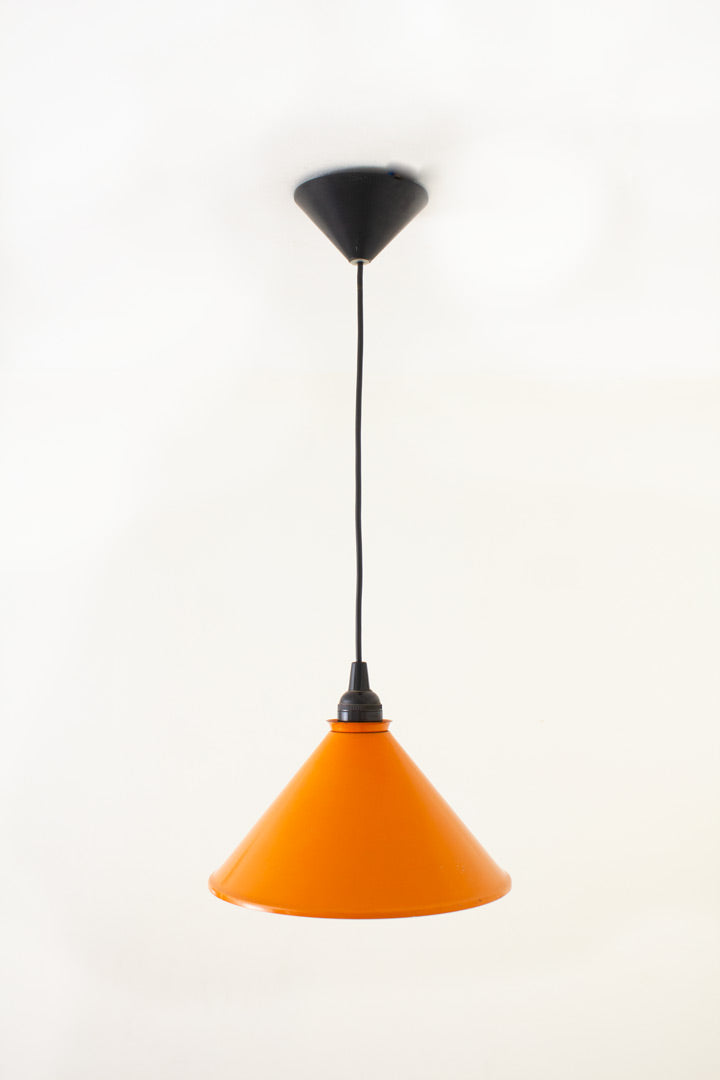 Vintage metalen oranje hanglamp
