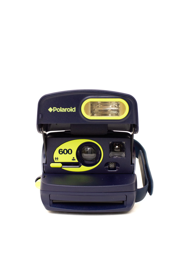 Polaroid 600 instant camera in limoen groen