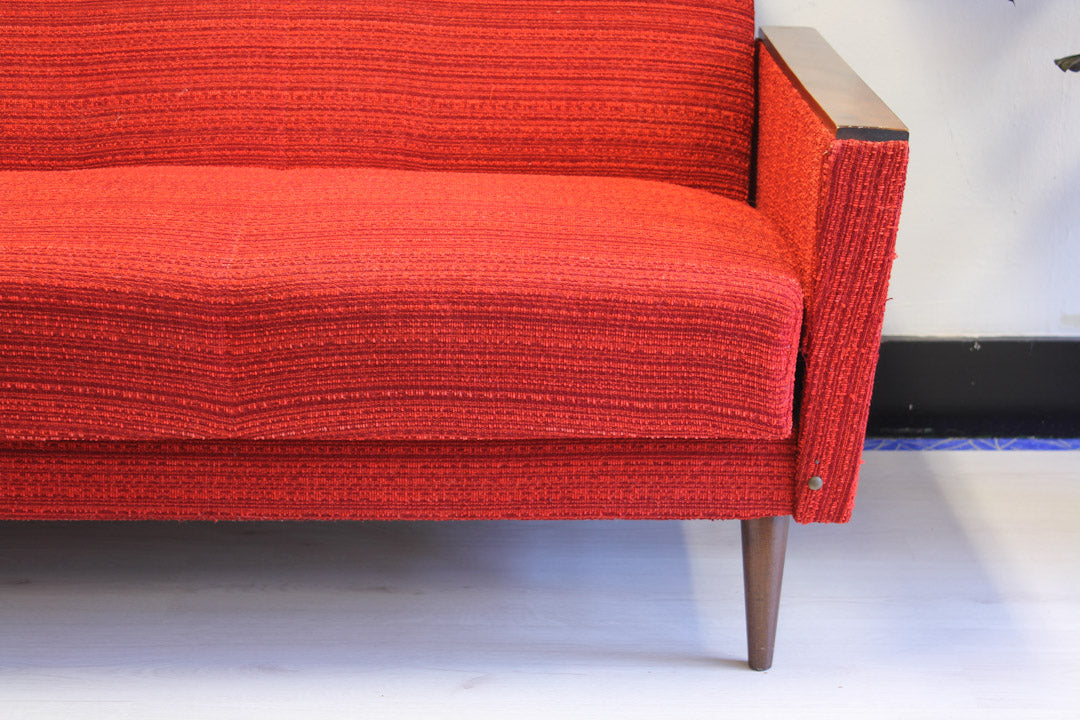 Rode vintage sofabed jaren 60