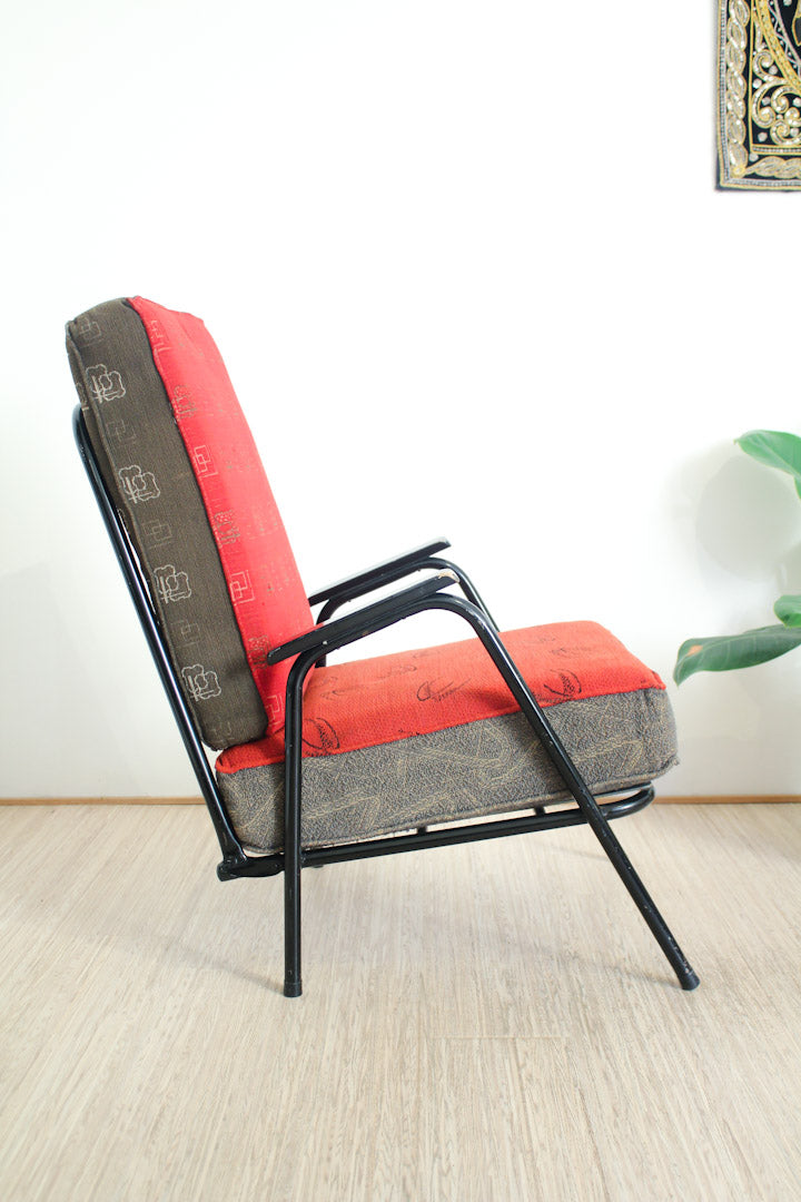 Zwart buisframe vintage fauteuil