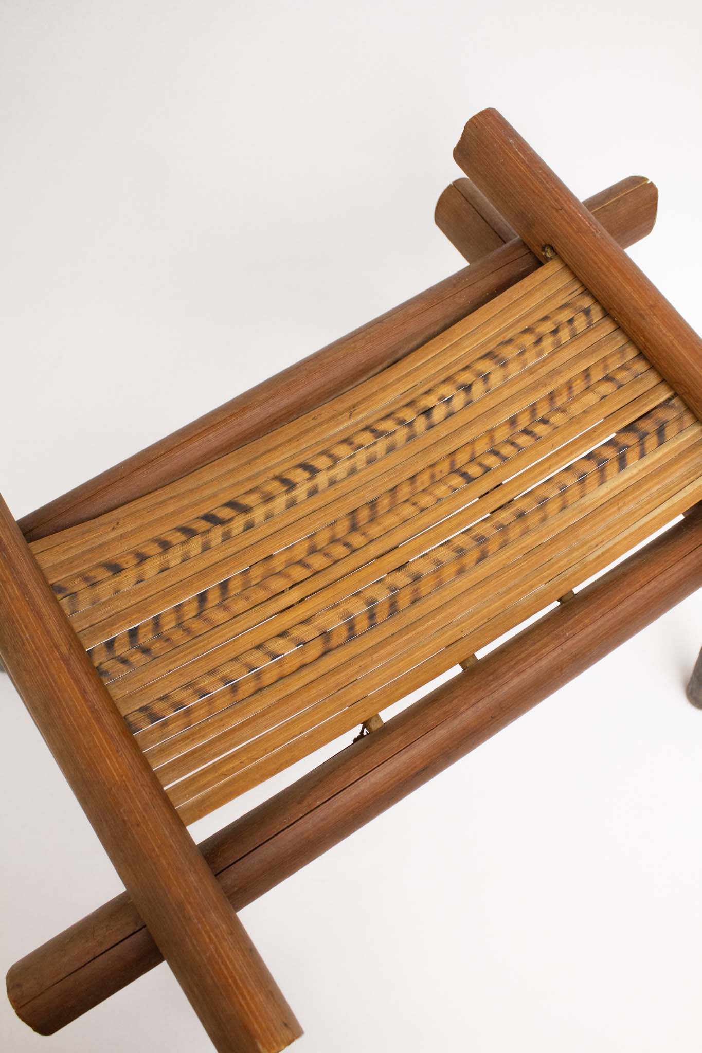 Vintage Aziatisch houten krukje