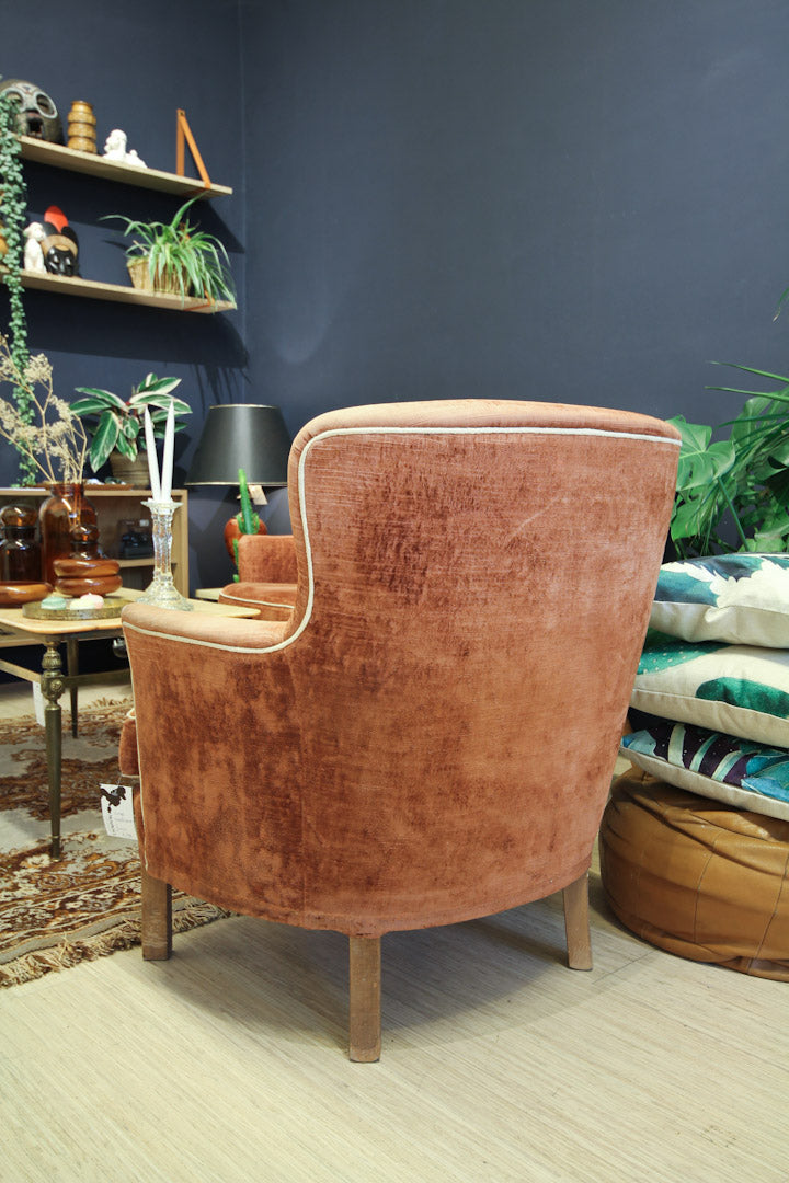 Vintage oudroze / bloedoranje bank en fauteuil met witte bies