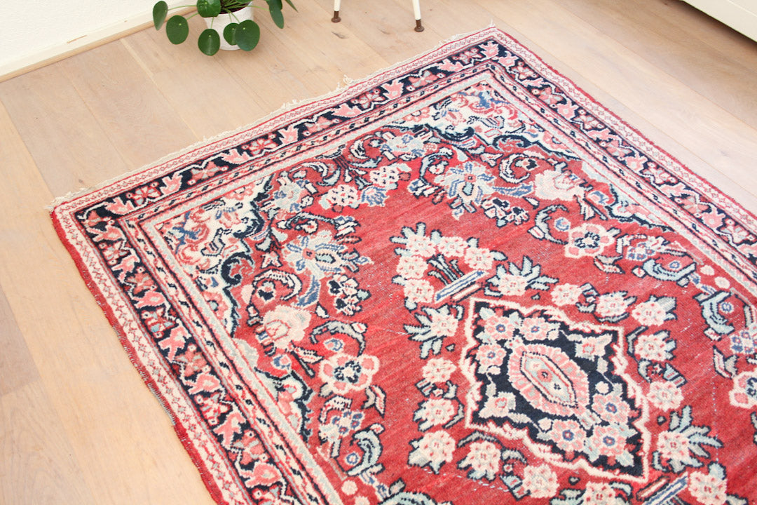 Vintage Oosters vloerkleed roze / rood gebloemd