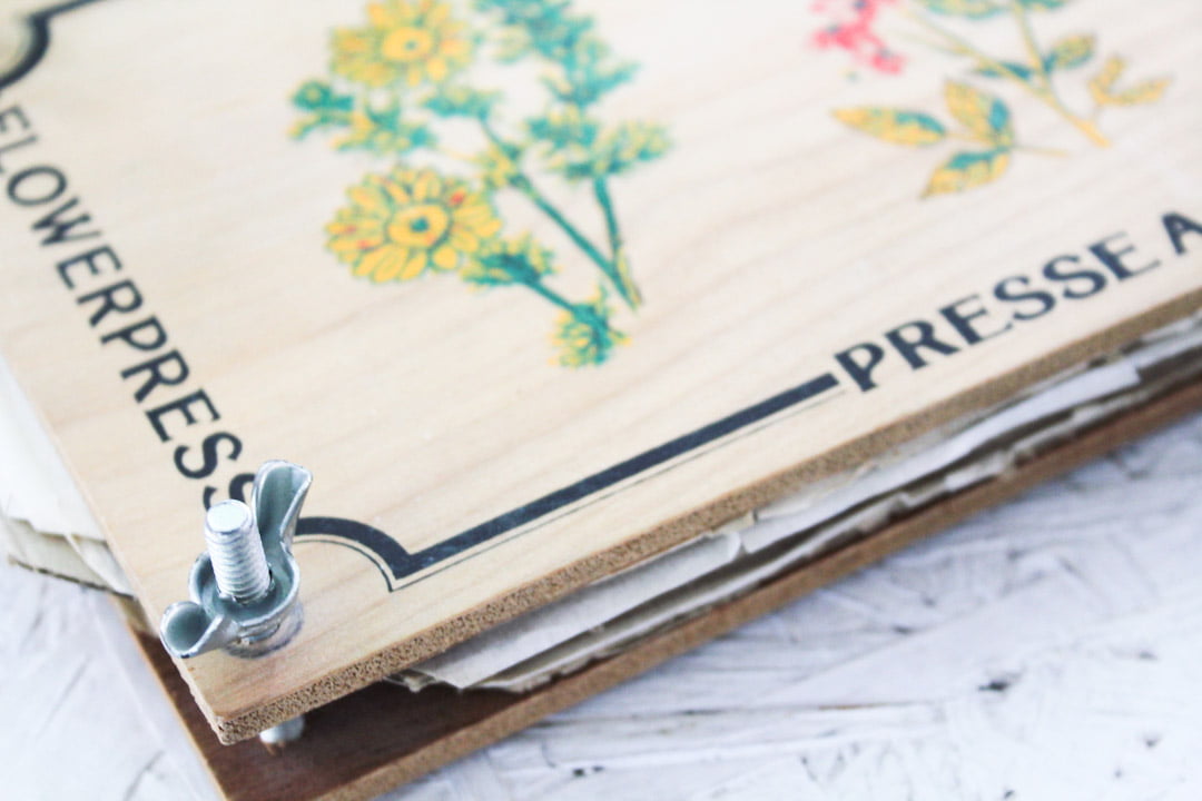 Vintage bloemenpers