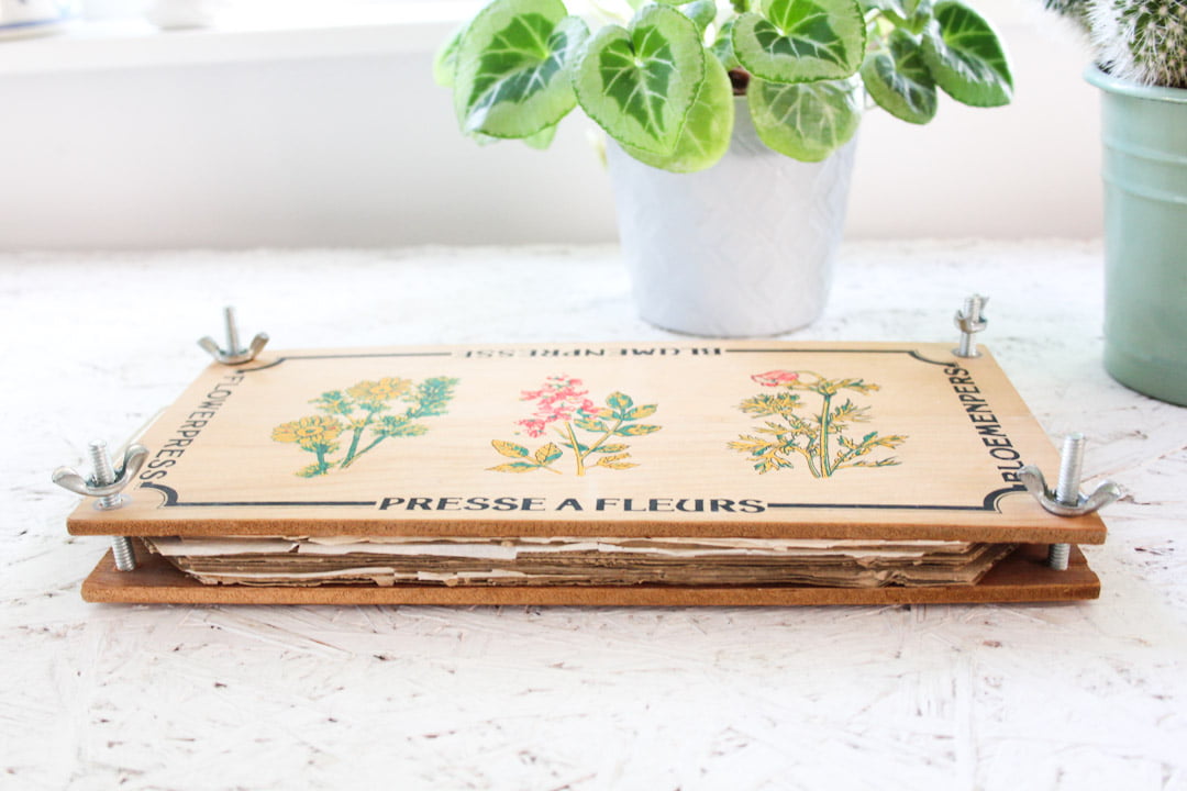 Vintage bloemenpers