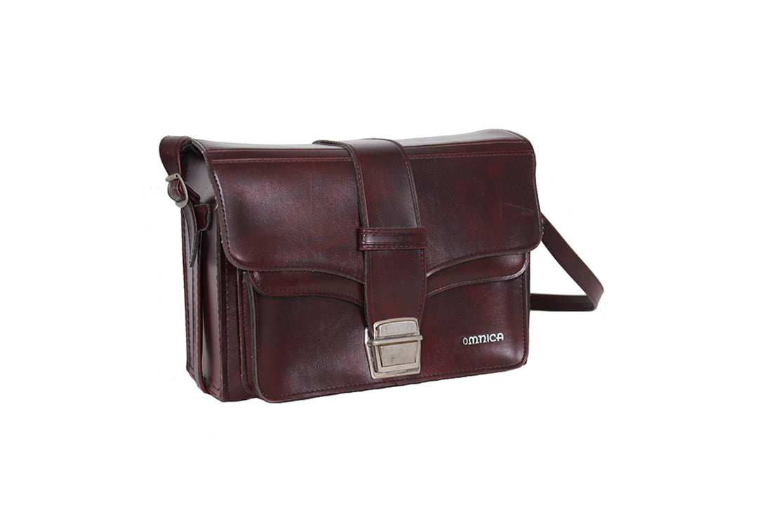 Roodbruine Omnica vintage cameratas
