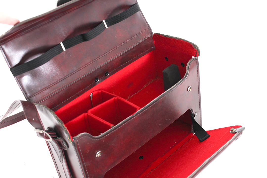 Roodbruine Omnica vintage cameratas