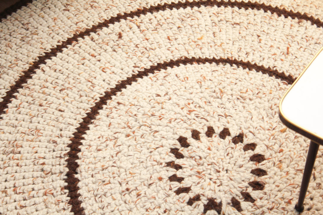 Rond vintage gehaakt vloerkleed