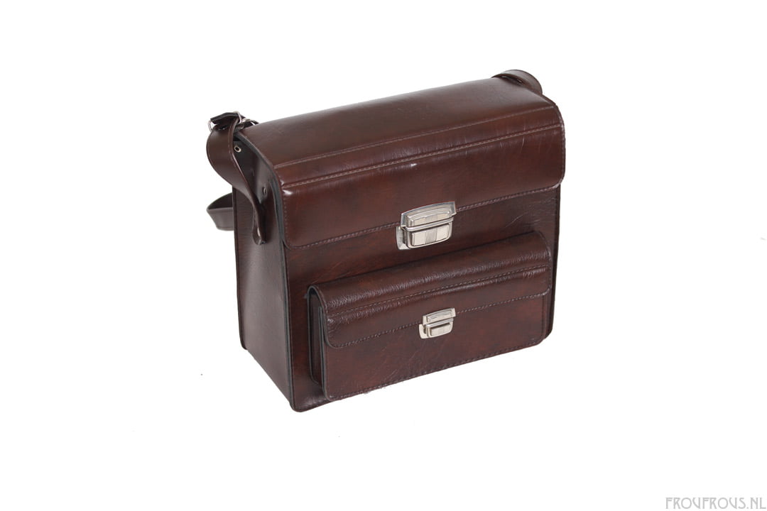 Bruine vintage cameratas met voorvakje
