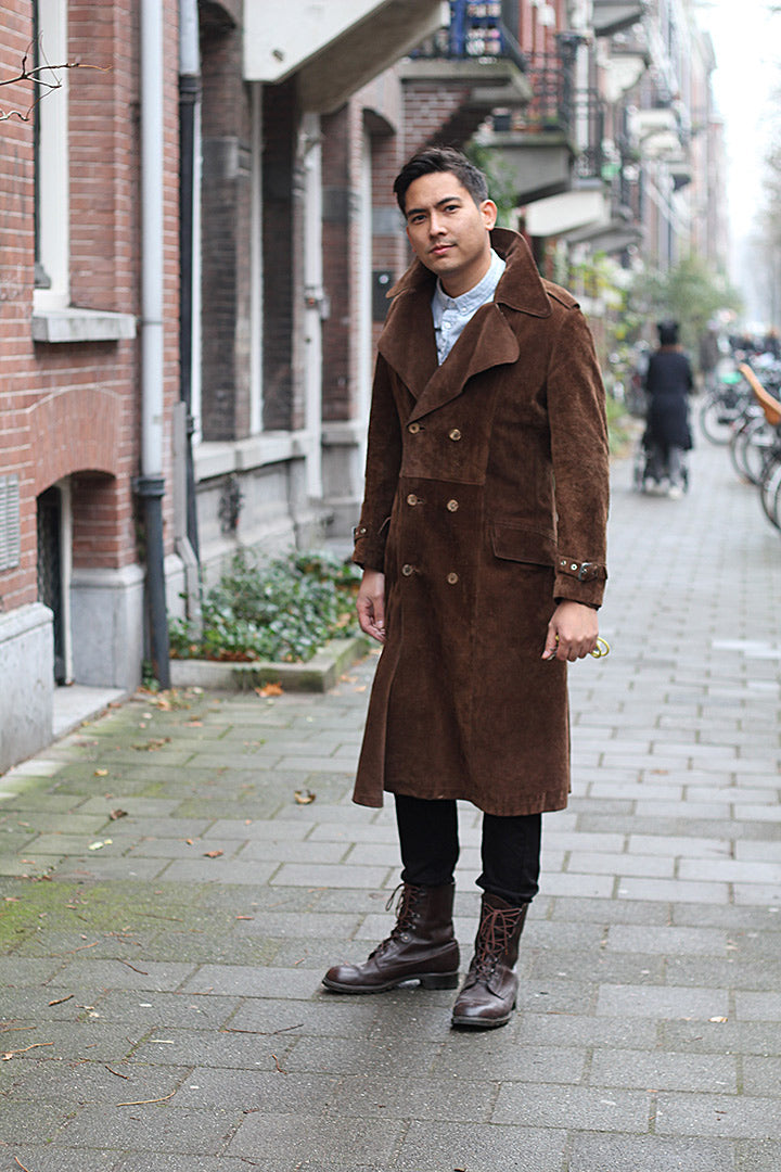 Vintage bruine suede lange trenchcoat jas