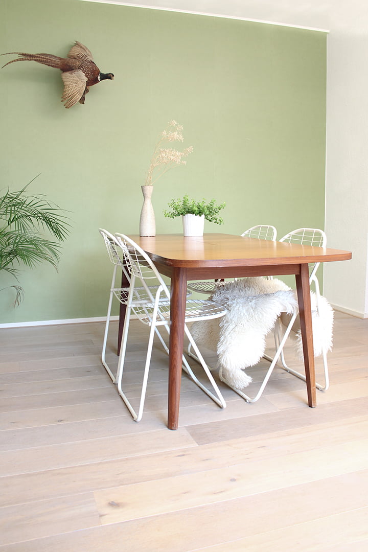Vintage eettafel 122x90 / 161x90