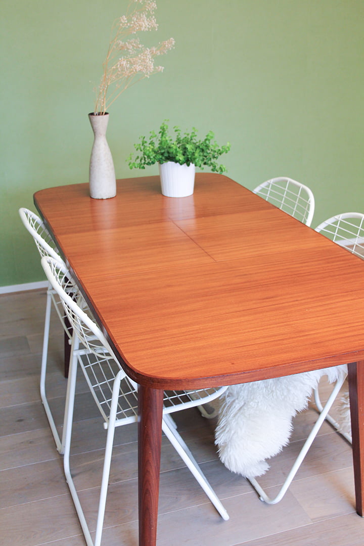 Vintage eettafel 122x90 / 161x90
