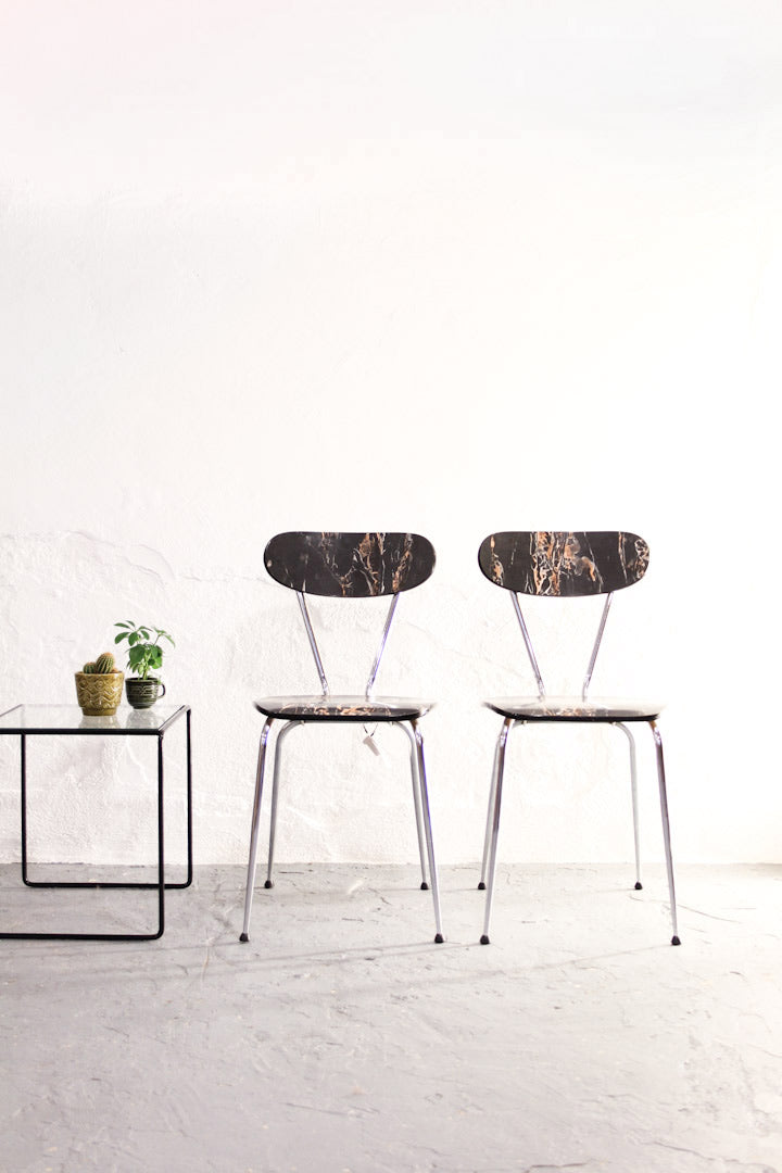 Zwart marmeren formica stoeltjes