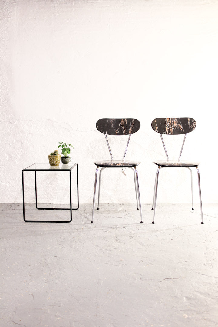 Zwart marmeren formica stoeltjes