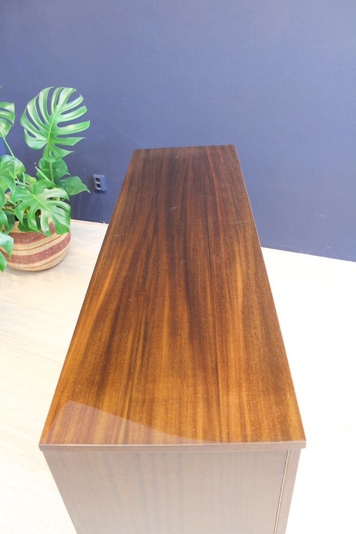 Vintage houten hoogglans dressoir