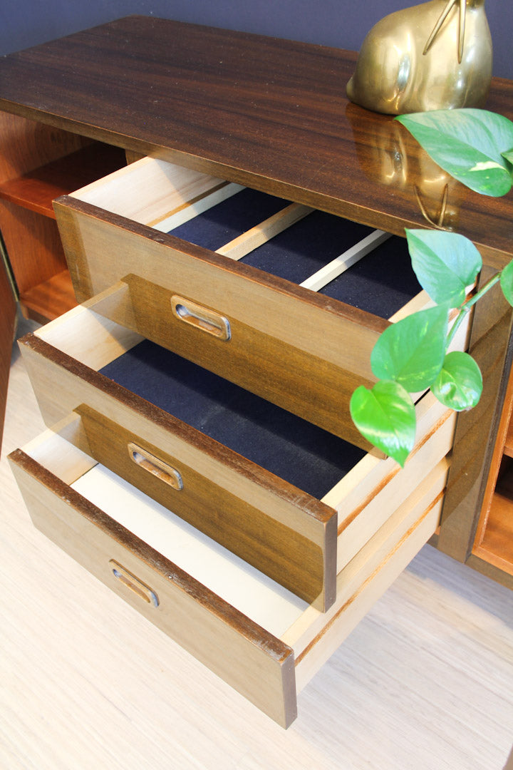 Vintage houten hoogglans dressoir