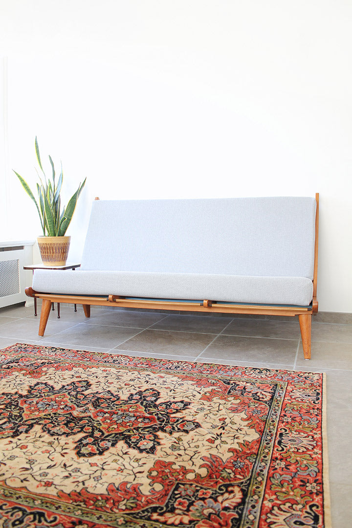 Pastelblauwe vintage jaren 60 bank