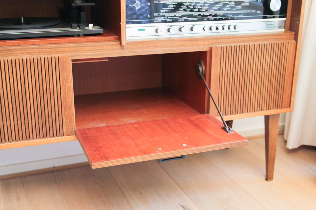 Vintage sideboard kast