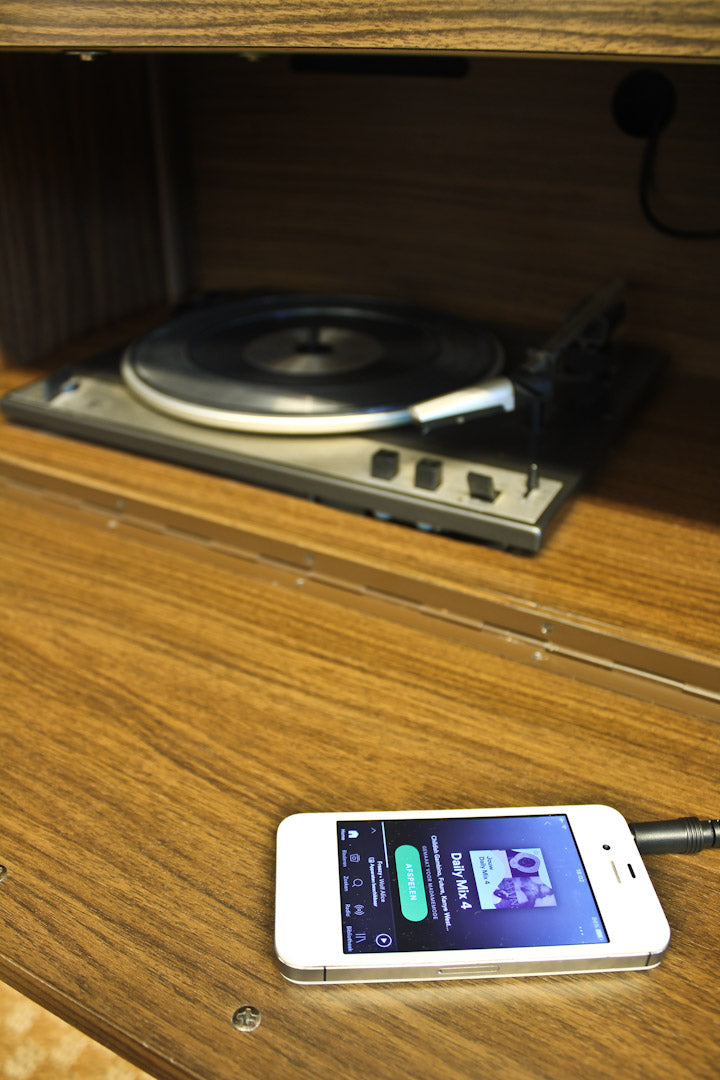 Vintage radiokast Grundig
