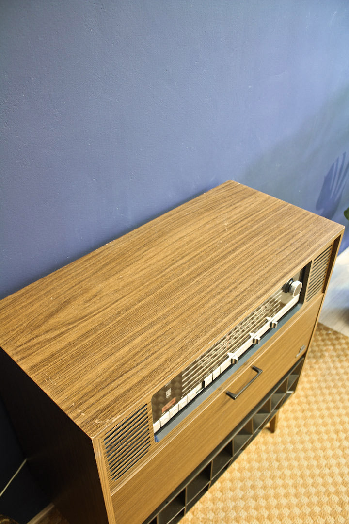 Vintage radiokast Grundig Konzertschrank Como 7