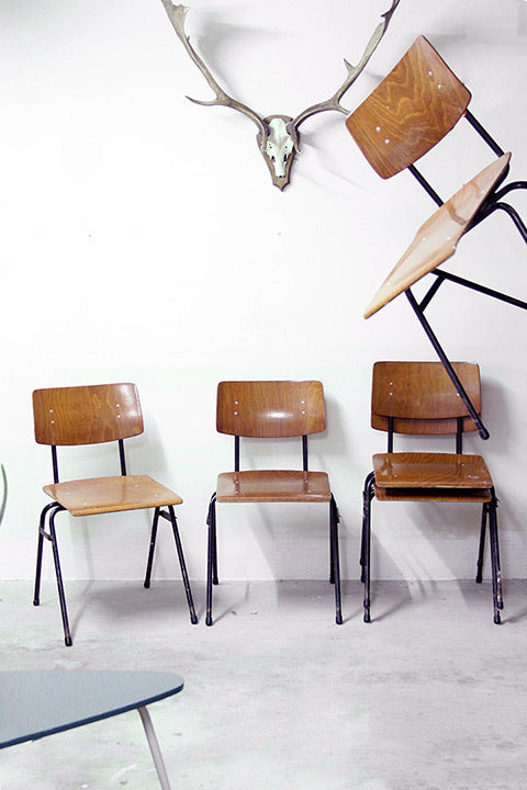 Vintage schoolstoelen