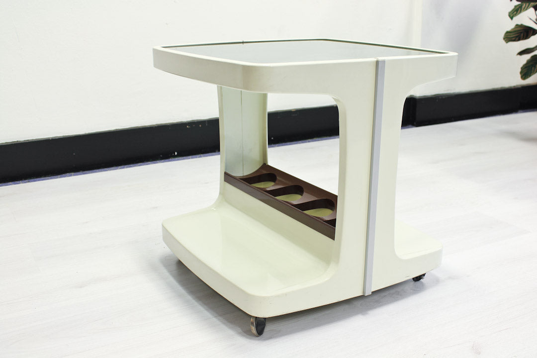 Vintage witte kunststoffen verrijdbare minibar / bar cart jaren 70
