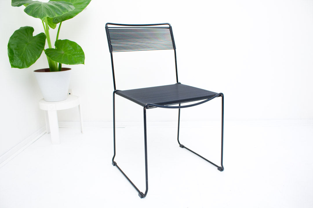 vintage zwarte spaghetti stoelen Giandomenico Belotti-stijl