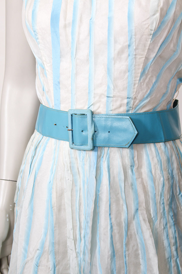 Lichtblauw wit gestreepte cocktailjurk vintage jaren 50