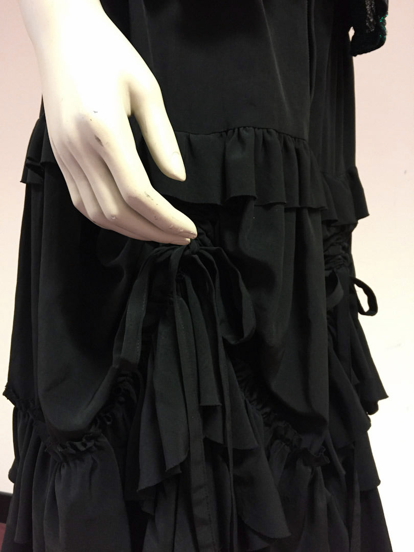 Yohji Yamamoto zwarte rok gelaagde met draperieën
