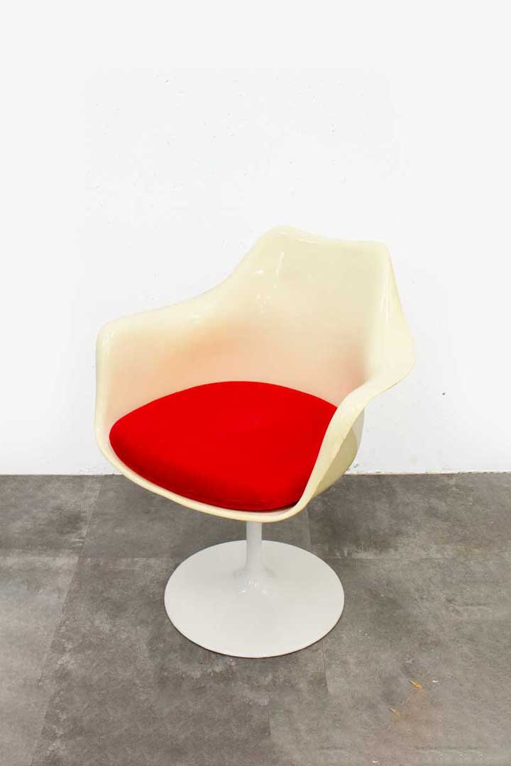 Vintage Tulip fauteuil Eero Saarinen voor Knoll rood/wit